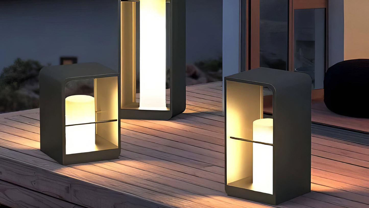 Contemporary Lamp (Outdoor Solar)